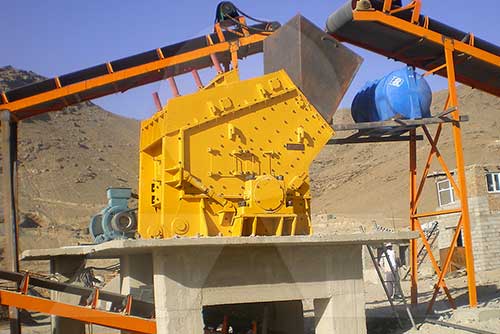 反擊破生產線現場