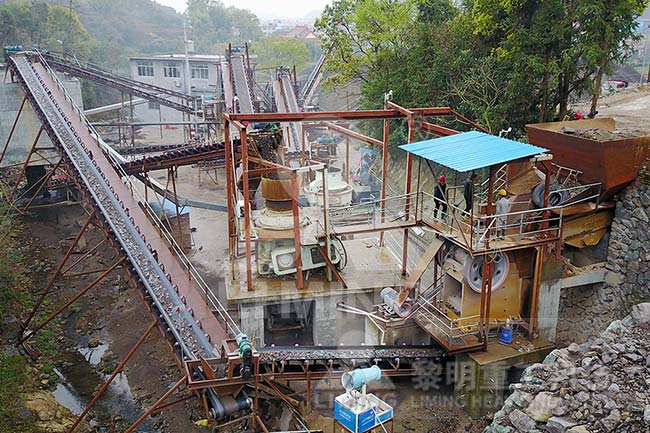 福建福鼎河卵石制砂現場