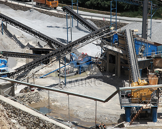 玄武巖破碎生產現場