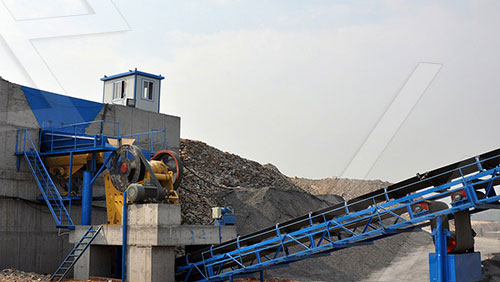 69型破碎機生產線現場作業中