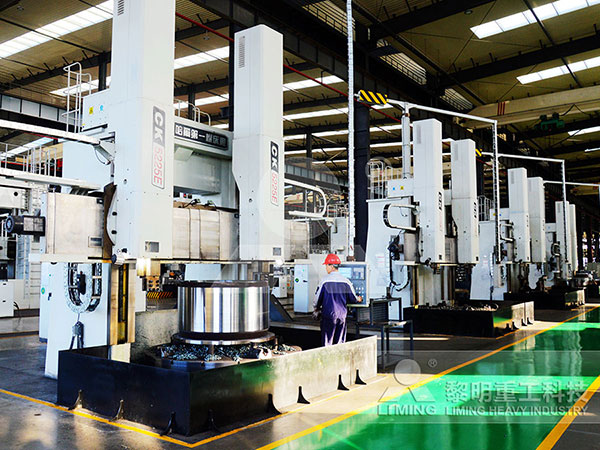 黎明重工生產車間展示