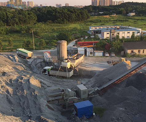 時產200噸建筑垃圾移動破碎站