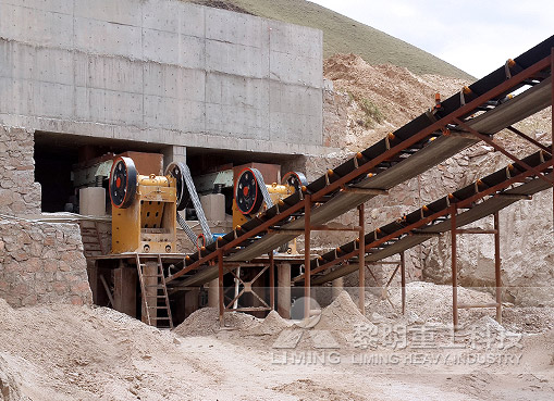 安徽時(shí)產(chǎn)200噸河卵石制砂線生產(chǎn)現(xiàn)場(chǎng) 時(shí)產(chǎn)400噸玄武巖破碎制砂生產(chǎn)線