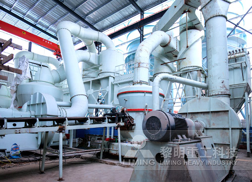 安徽時產(chǎn)200噸河卵石制砂線生產(chǎn)現(xiàn)場 越南時產(chǎn)15噸石灰窯磨煤生產(chǎn)線