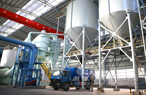 安徽時產(chǎn)200噸河卵石制砂線生產(chǎn)現(xiàn)場 時產(chǎn)5噸鋁電解塊磨粉生產(chǎn)線