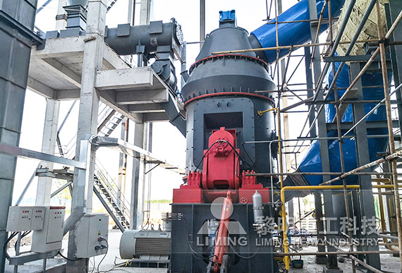 安徽客戶鵝卵石破碎生產線安裝中 時產8噸無煙煤磨粉生產線